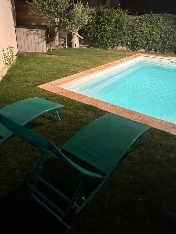 Villa J Et V Bedarrides Bagian luar foto